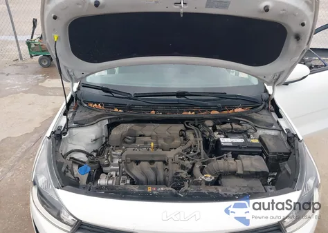 2022 Kia Rio S z USA, uszkodzony, nr VIN 3KPA24AD3NE435584